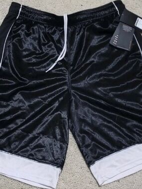 AND1 Basketball Shorts Mens Large Black 11 Inseam Athletic NWT